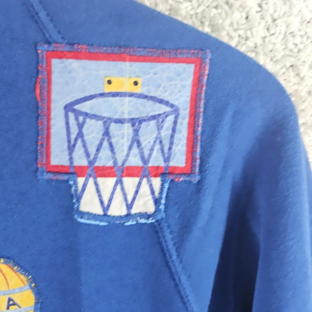Vintage Jerzees Sweatshirt Boys Large 14-16 Bear Playing Basketball USA 90s BBA